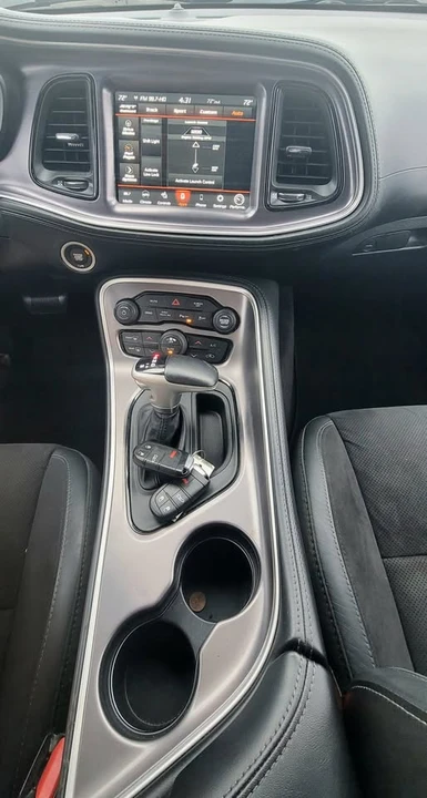2015 Dodge Challenger 3rd Gen - Image 16 of 17
