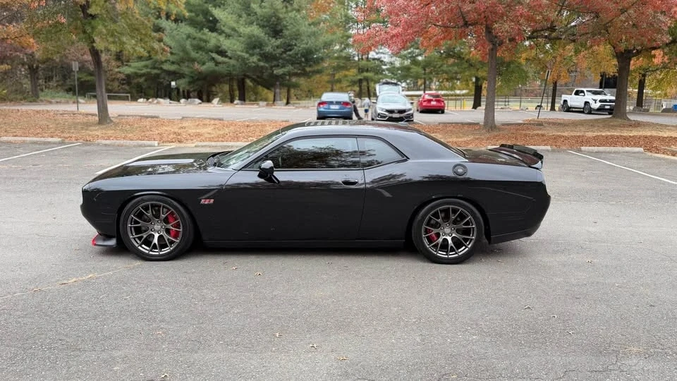 2015 Dodge Challenger SRT8 & 392 3rd Gen - Image 9 of 16