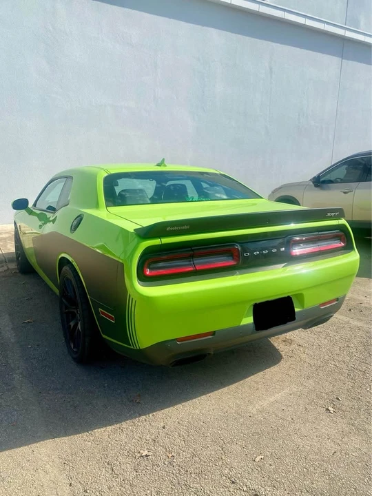 2015 Dodge Challenger SRT Hellcat 3rd Gen - Image 13 of 14