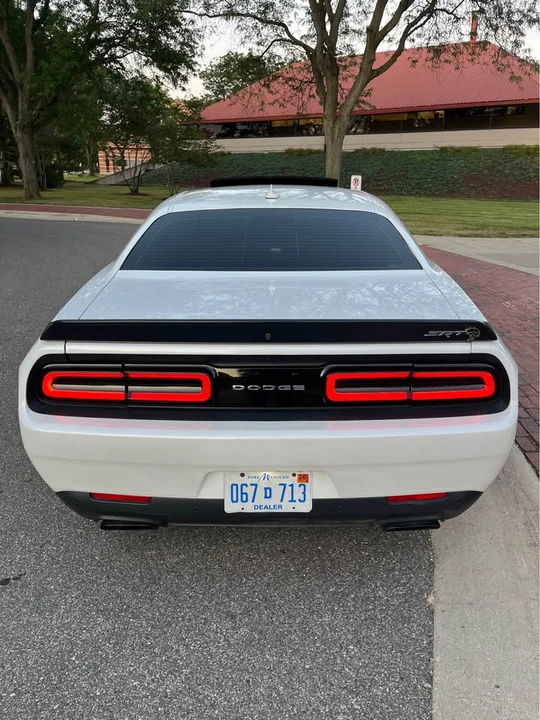 2015 Dodge Challenger SRT Hellcat 3rd Gen - Image 5 of 12