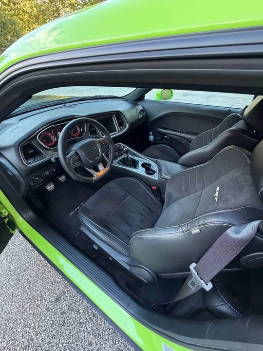 2015 Dodge Challenger SRT Hellcat 3rd Gen - Image 6 of 7