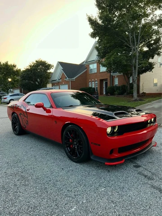 2015 Dodge Challenger SRT Hellcat 3rd Gen - Image 3 of 20
