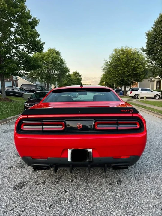 2015 Dodge Challenger SRT Hellcat 3rd Gen - Image 5 of 20