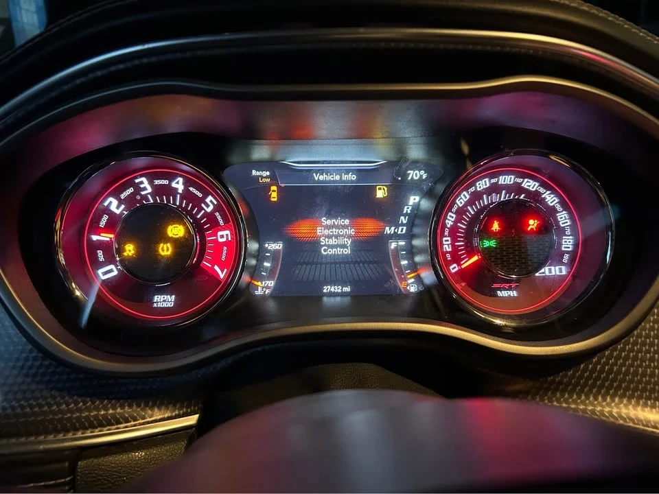 2015 Dodge Challenger SRT Hellcat 3rd Gen - Image 6 of 6