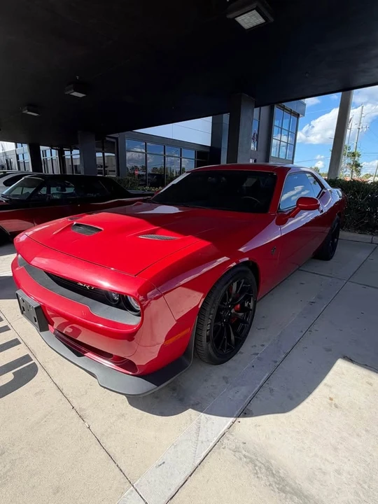 2015 Dodge Challenger SRT Hellcat 3rd Gen - Image 2 of 10