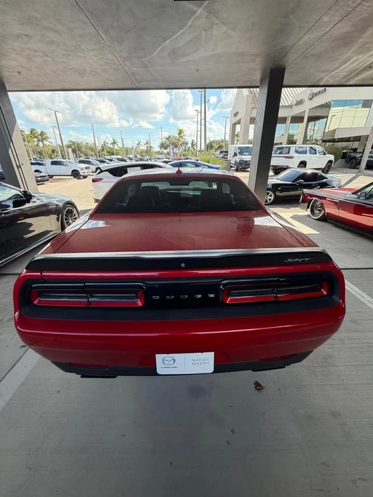 2015 Dodge Challenger SRT Hellcat 3rd Gen - Image 4 of 10