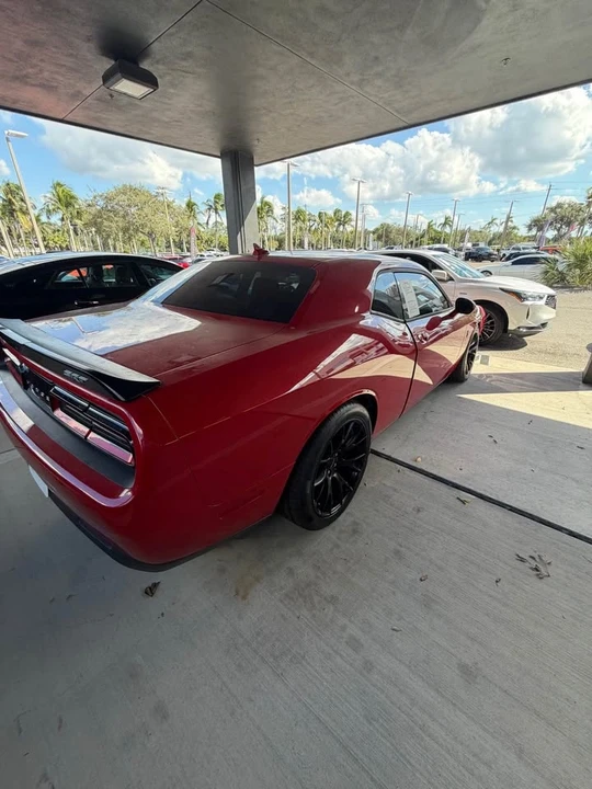 2015 Dodge Challenger SRT Hellcat 3rd Gen - Image 5 of 10