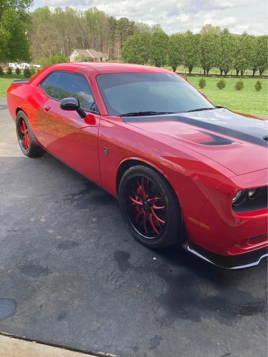 2015 Dodge Challenger SRT Hellcat 3rd Gen - Image 3 of 12