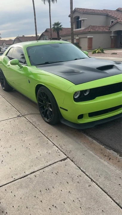 2015 Dodge Challenger SRT Hellcat 3rd Gen - Image 4 of 12