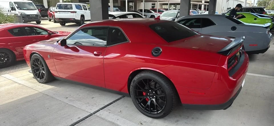 2015 Dodge Challenger SRT Hellcat 3rd Gen - Image 4 of 10
