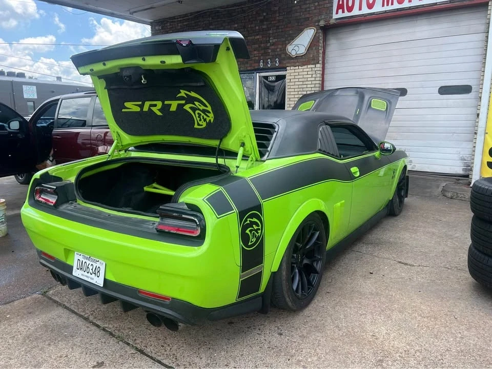 2015 Dodge Challenger SRT Hellcat 3rd Gen - Image 5 of 17