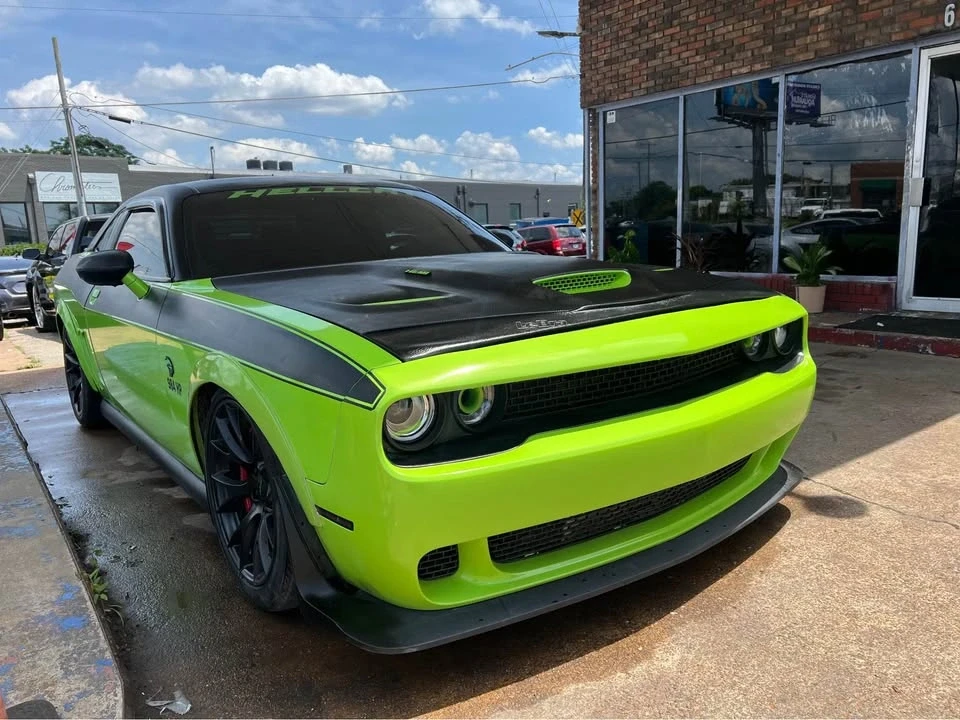 2015 Dodge Challenger SRT Hellcat 3rd Gen - Image 10 of 17