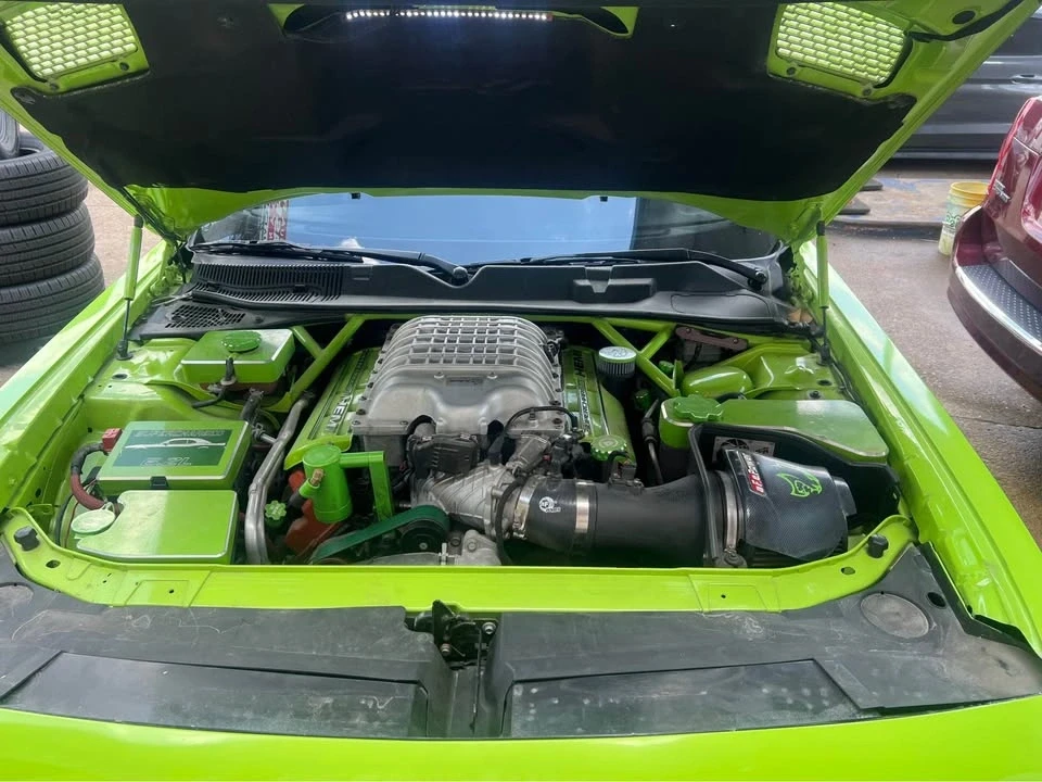 2015 Dodge Challenger SRT Hellcat 3rd Gen - Image 3 of 17