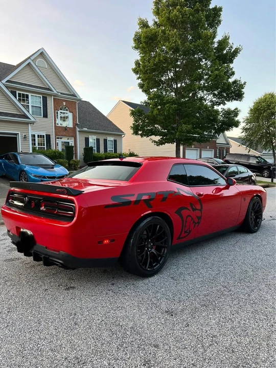 2015 Dodge Challenger SRT Hellcat 3rd Gen - Image 4 of 16