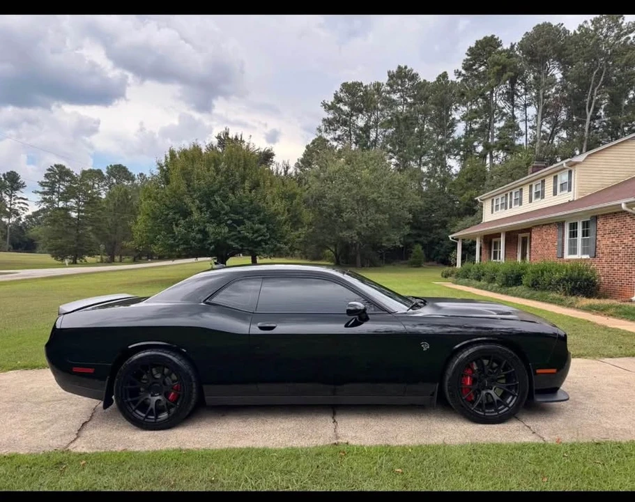 2015 Dodge Challenger SRT Hellcat 3rd Gen - Image 4 of 8