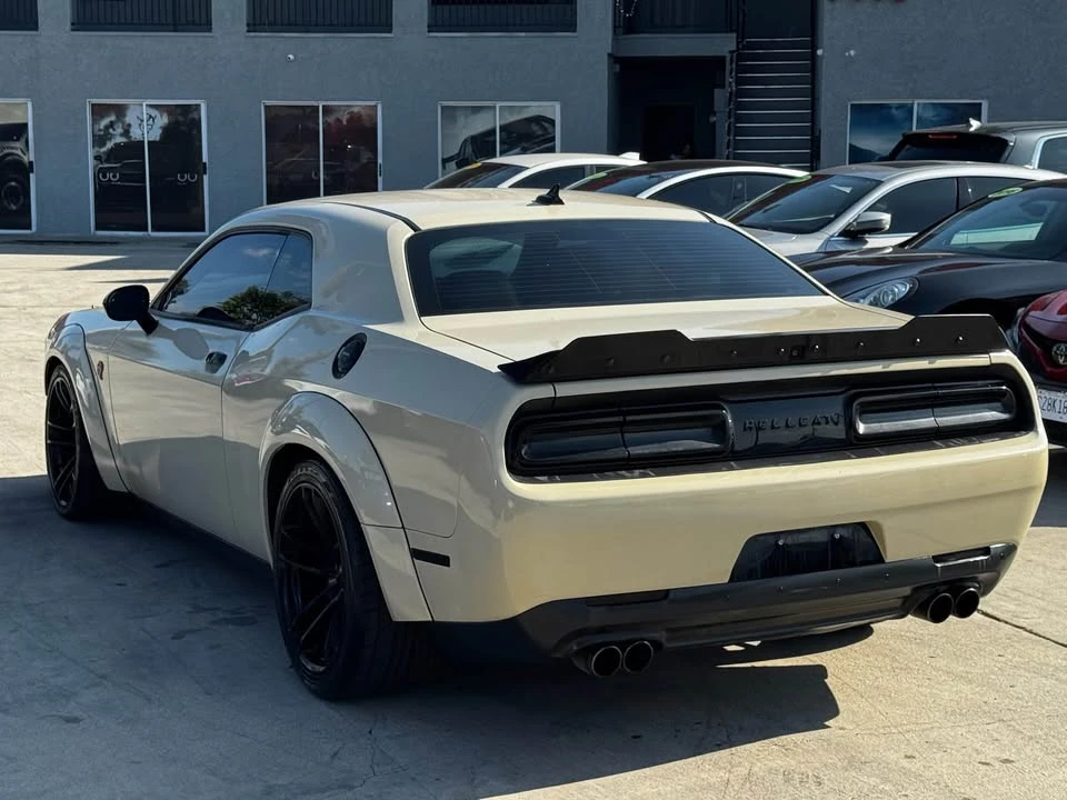 2015 Dodge Challenger SRT Hellcat 3rd Gen - Image 6 of 15