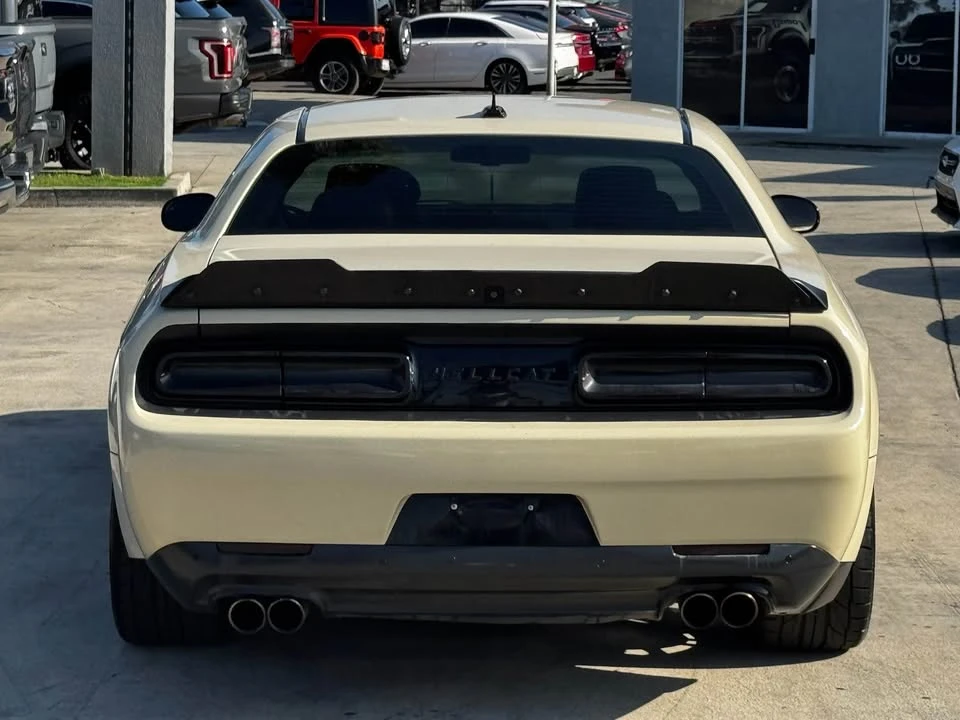 2015 Dodge Challenger SRT Hellcat 3rd Gen - Image 5 of 15
