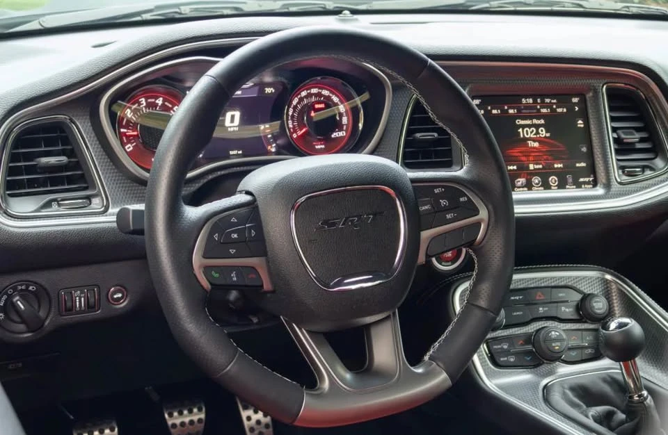 2015 Dodge Challenger SRT Hellcat 3rd Gen - Image 11 of 17