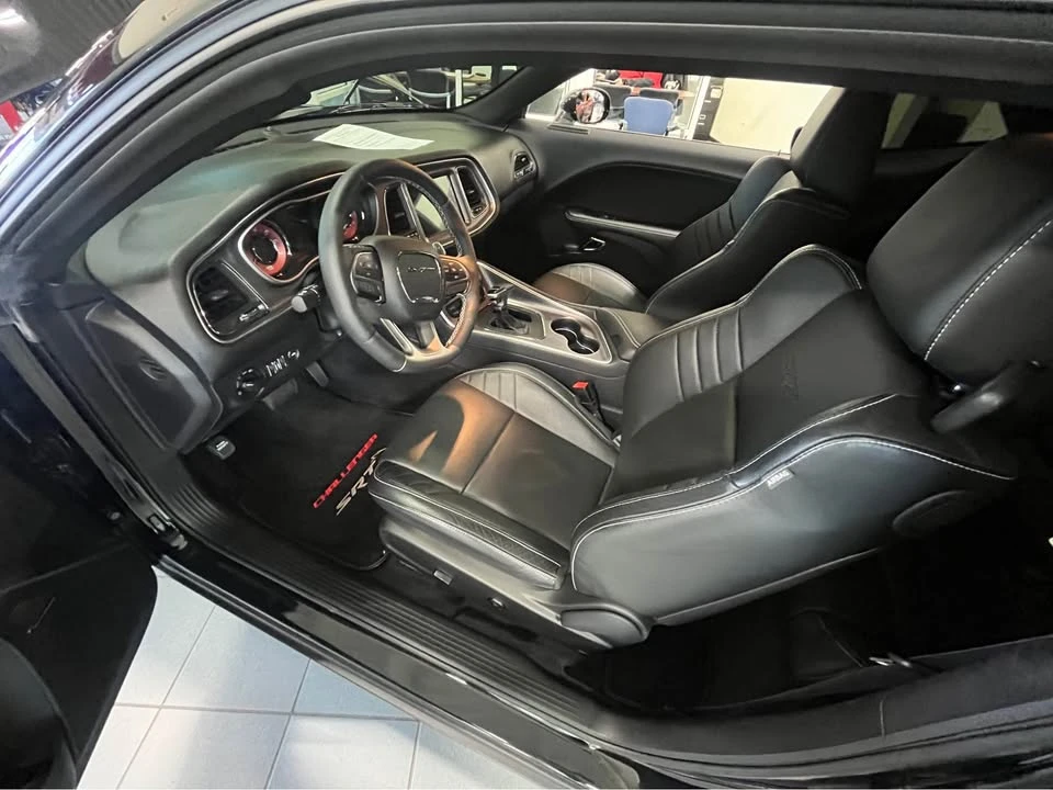 2015 Dodge Challenger SRT Hellcat 3rd Gen - Image 14 of 15