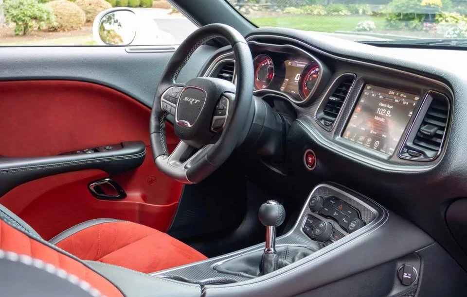 2015 Dodge Challenger SRT Hellcat 3rd Gen - Image 8 of 17