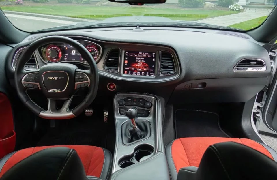 2015 Dodge Challenger SRT Hellcat 3rd Gen - Image 4 of 17