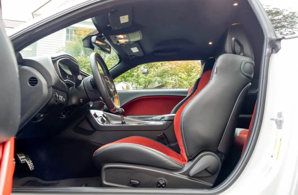 2015 Dodge Challenger SRT Hellcat 3rd Gen - Image 10 of 17