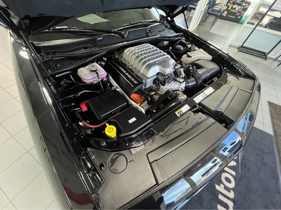 2015 Dodge Challenger SRT Hellcat 3rd Gen - Image 8 of 15