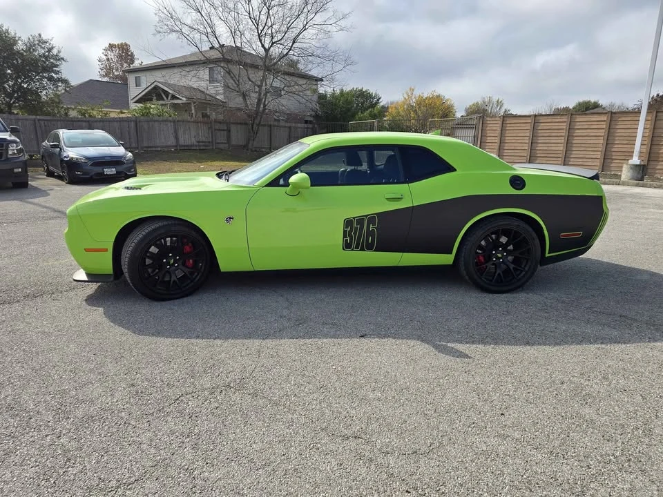 2015 Dodge Challenger SRT Hellcat 3rd Gen - Image 4 of 13