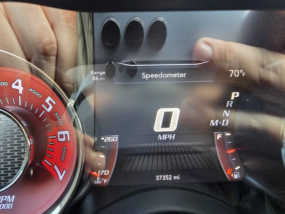 2015 Dodge Challenger SRT Hellcat 3rd Gen - Image 12 of 13