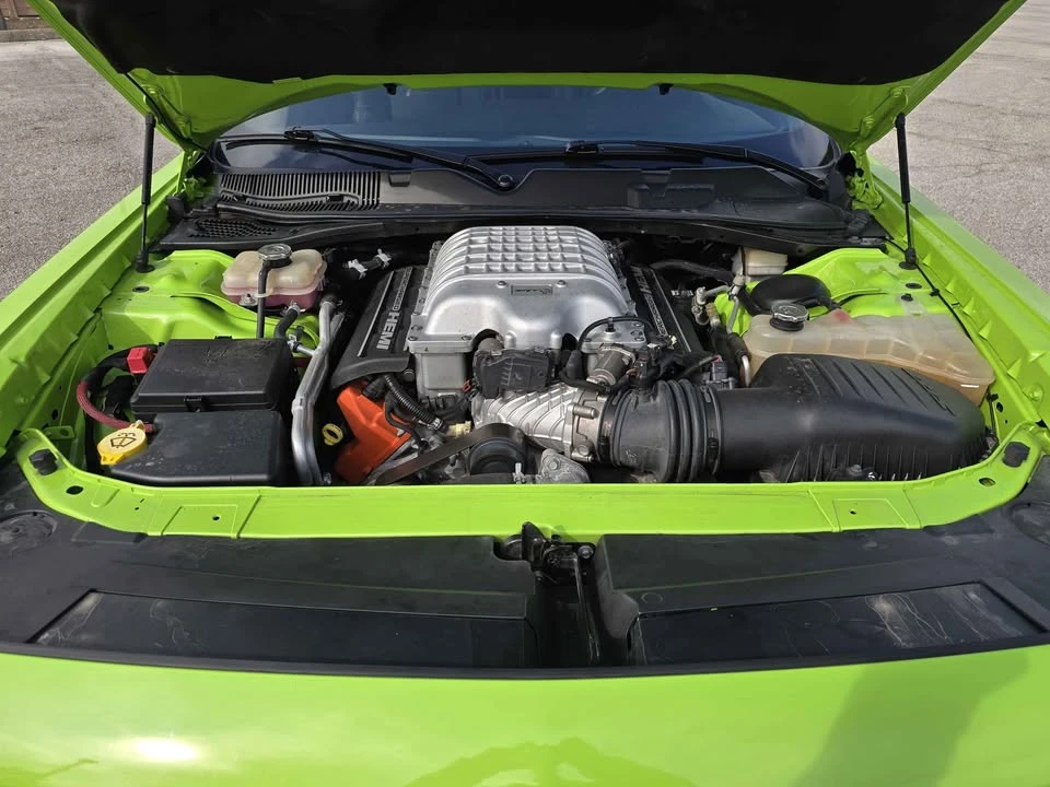 2015 Dodge Challenger SRT Hellcat 3rd Gen - Image 9 of 13