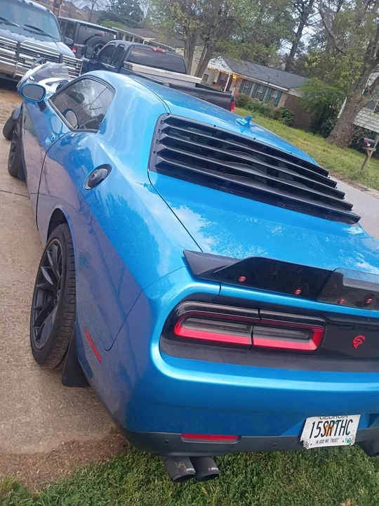 2015 Dodge Challenger SRT Hellcat 3rd Gen - Image 2 of 11
