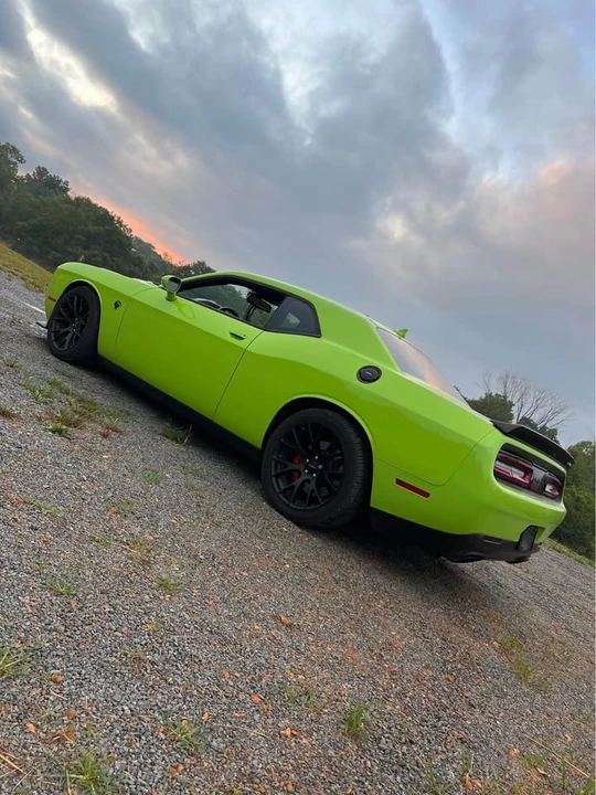 2015 Dodge Challenger SRT Hellcat 3rd Gen - Image 8 of 9