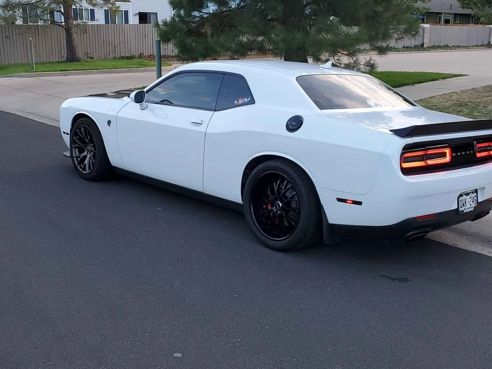2015 Dodge Challenger SRT Hellcat 3rd Gen - Image 9 of 19