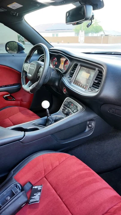 2015 Dodge Challenger SRT Hellcat 3rd Gen - Image 9 of 12