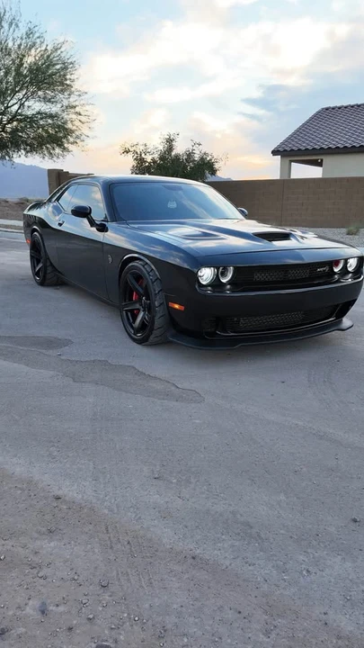 2015 Dodge Challenger SRT Hellcat 3rd Gen - Image 7 of 12
