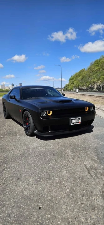 2015 Dodge Challenger SRT Hellcat 3rd Gen - Image 9 of 20