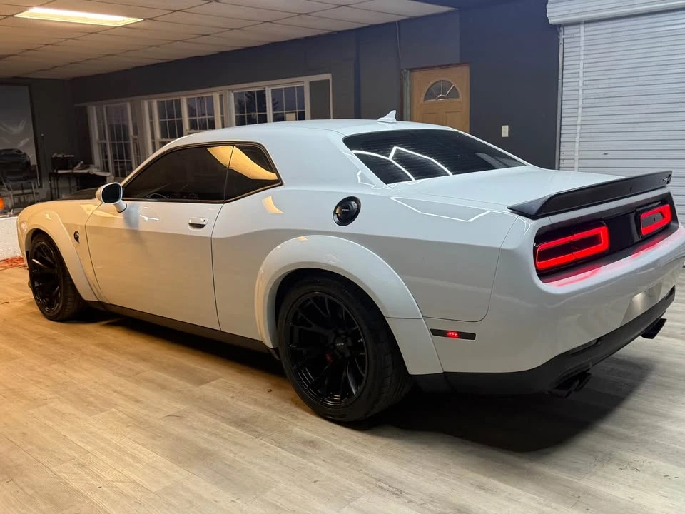 2015 Dodge Challenger SRT Hellcat 3rd Gen - Image 4 of 11