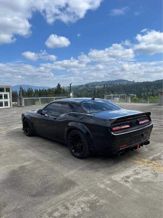 2015 Dodge Challenger SRT Hellcat 3rd Gen - Image 6 of 11