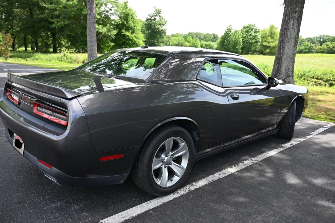 2015 Dodge Challenger 3rd Gen - Image 3 of 10