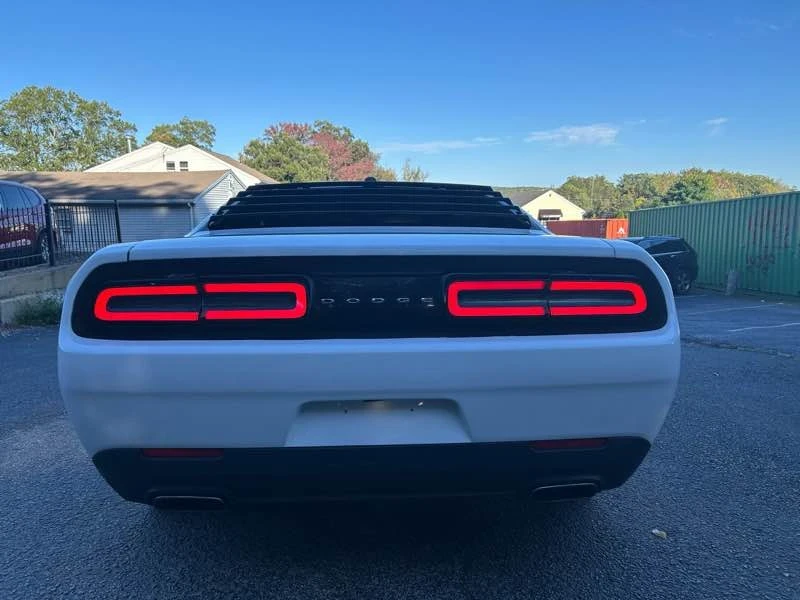 2015 Dodge Challenger 3rd Gen - Image 4 of 15