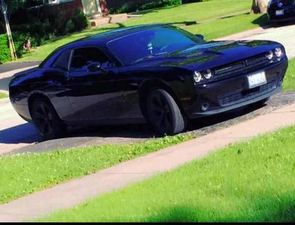 2015 Dodge Challenger 3rd Gen - Image 2 of 3