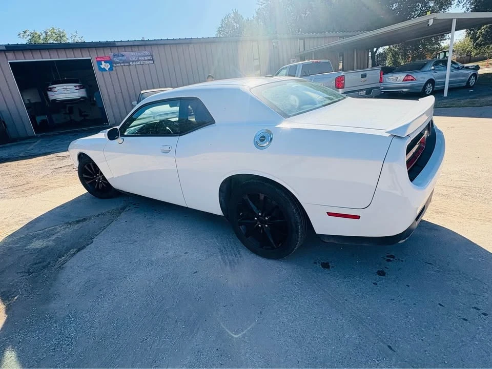 2015 Dodge Challenger 3rd Gen - Image 9 of 19