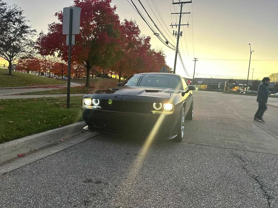 2015 Dodge Challenger 3rd Gen - Image 2 of 5