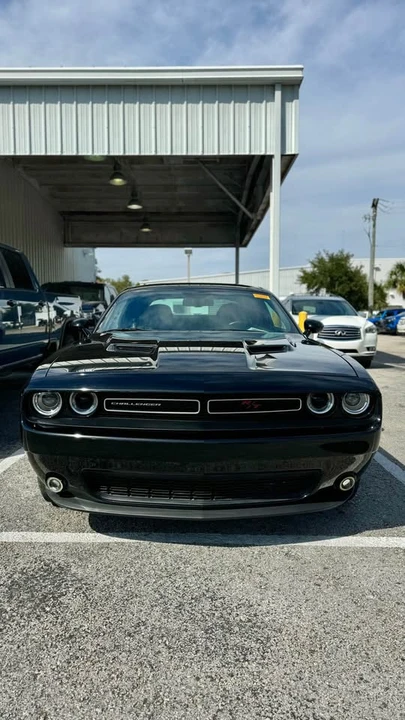 2015 Dodge Challenger 3rd Gen - Image 2 of 12
