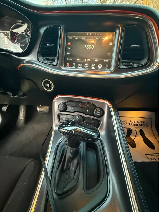 2015 Dodge Challenger 3rd Gen - Image 15 of 17