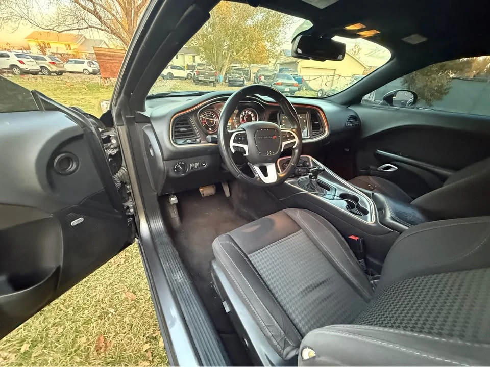 2015 Dodge Challenger 3rd Gen - Image 13 of 17