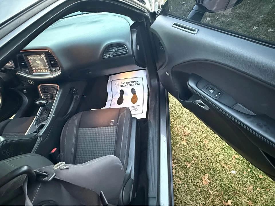 2015 Dodge Challenger 3rd Gen - Image 12 of 17