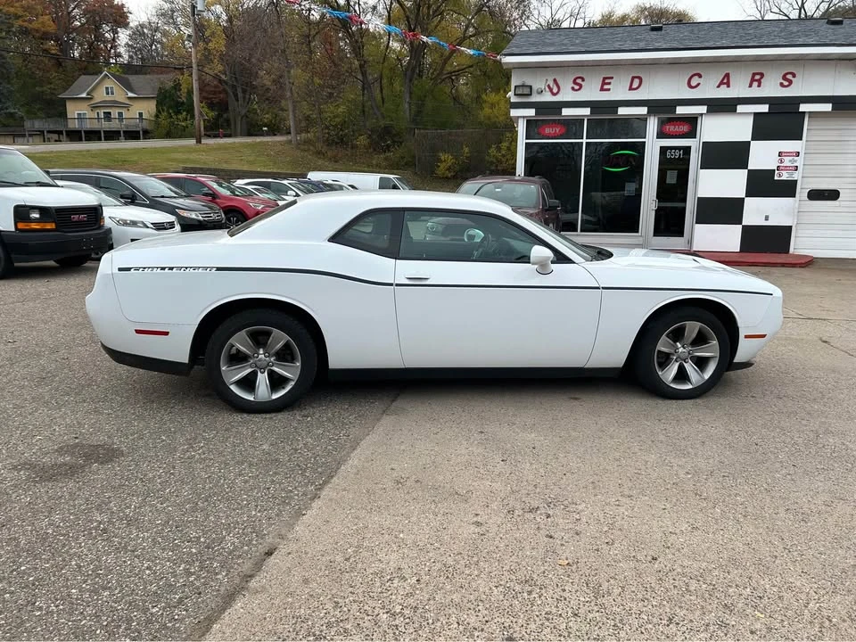 2015 Dodge Challenger 3rd Gen - Image 5 of 16