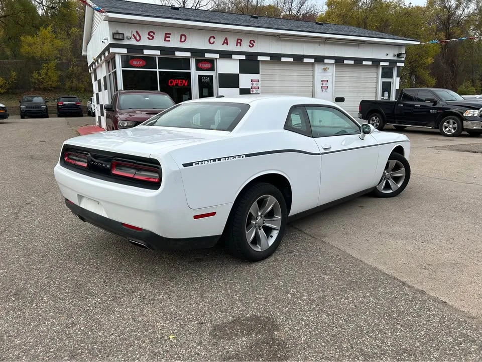 2015 Dodge Challenger 3rd Gen - Image 4 of 16