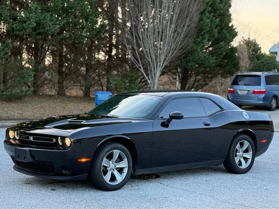 2015 Dodge Challenger 3rd Gen - Image 2 of 11